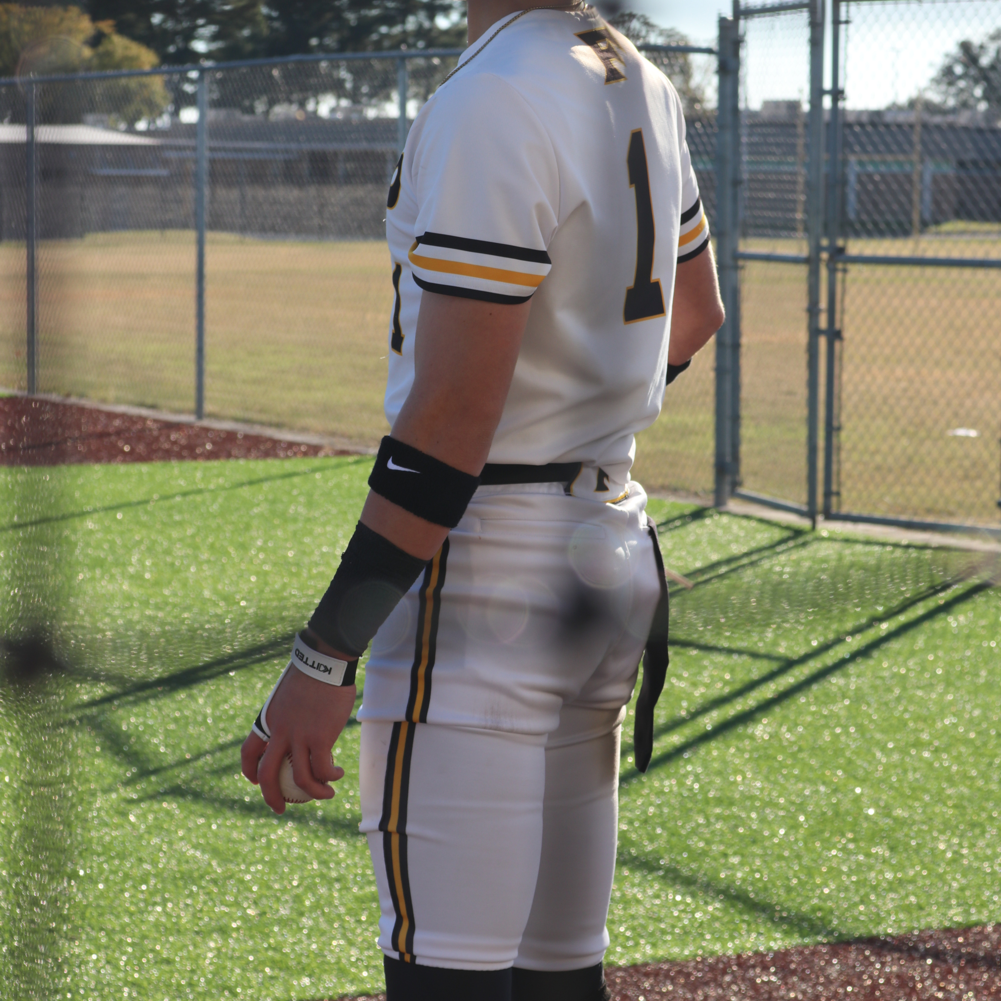 SpinGrip Baseball Glove